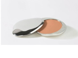 Cosmetic powder with mirror