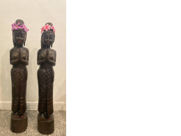 Set of 2 wooden woman stand