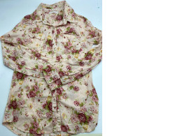 Cream long-sleeved shirt with red rose pattern Cream long-sleeved shirt with red rose pattern