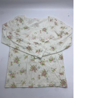 White long sleeve round neck t-shirt with pink rose pattern White long sleeve round neck t-shirt with pink rose pattern