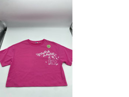 Pink short sleeve crew neck shirt Pink short sleeve crew neck shirt