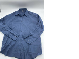 Men's blue long-sleeved shirt 