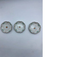 Set of 3 White coaster with rainbow pattern Set of 3 White coaster with rainbow pattern