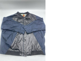 Women's blue long sleeve jacket with zipper 