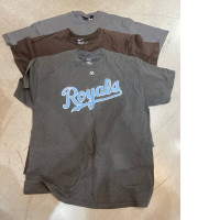 Set of dark secondhand t-shirts size M