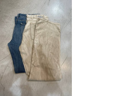 Set of 2 secondhand pants Set of 2 secondhand pants