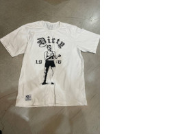 White t-shirt with dirty print