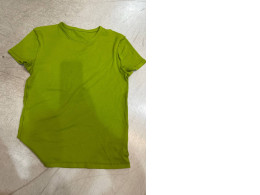 Green t-shirt size M