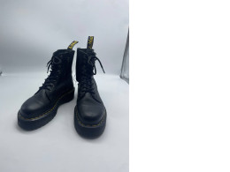 Big black platformed shoes Big black platformed shoes