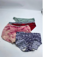 Set of 4 Women's underwear 