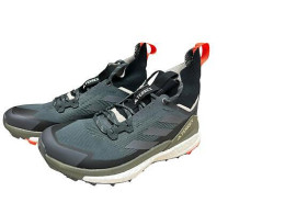 Adidas Men's Terrex Free Hiker 2.0 Sneaker Carbon/Grey/Black IE5115 Adidas Men's Terrex Free Hiker 2.0 Sneaker Carbon/Grey/Black IE5115