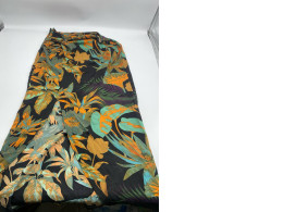 Women's long skirt with floral pattern 