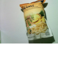 dried pineapple chips