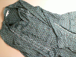 Green dress with long sleeves