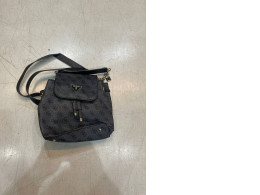 Black guess backpack (replica)