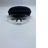 Cycling sunglasses with black case Cycling sunglasses with black case
