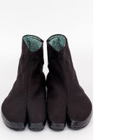 Tabi: The First and Modern Models of Japanese Shoe Silhouette Tabi: The First and Modern Models of Japanese Shoe Silhouette