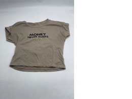 Girl's brown t-shirt