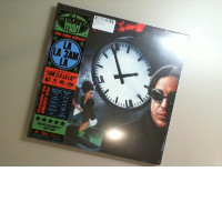 Musical record Confidence man Musical record Confidence man