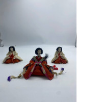 Set of 3  Japanese dolls 