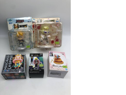 Set of 5 mini-figures Set of 5 mini-figures