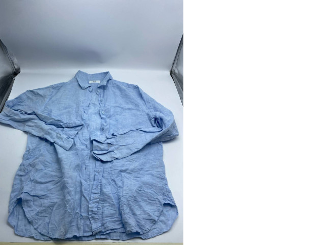 Men's blue long-sleeved shirt Men's blue long-sleeved shirt