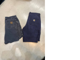 Set of 2 SECONDHAND dark blue charhatt shorts
