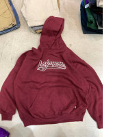 Red SECONDHAND men's hoodie Red SECONDHAND men's hoodie