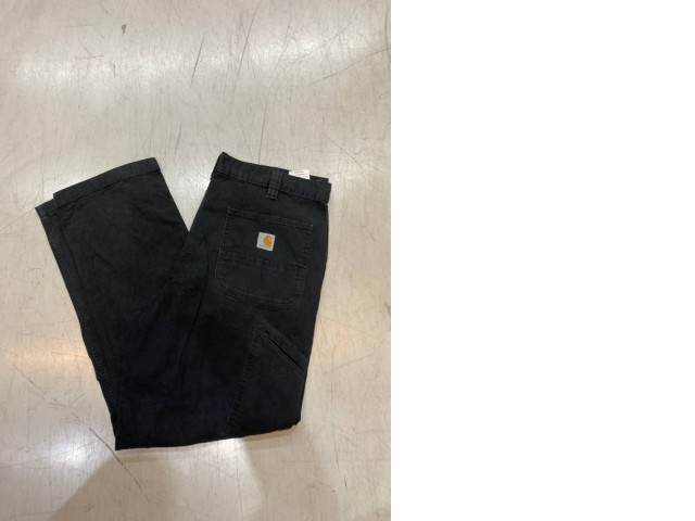 Set of 2 SECONDHAND men's pants size L Set of 2 SECONDHAND men's pants size L