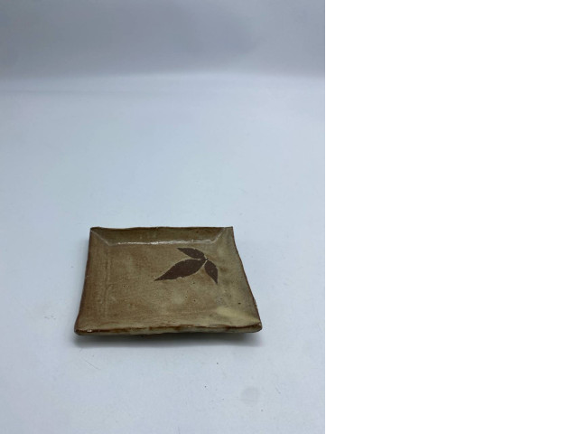 Small saucer Small saucer