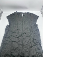 Women's black round neck sleeveless dress Women's black round neck sleeveless dress