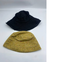 Set of 2 Black and green wide-brimmed wool hat 