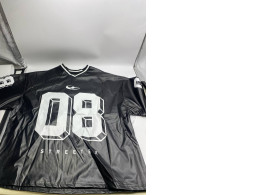 Black short sleeve v-neck sports shirt Black short sleeve v-neck sports shirt