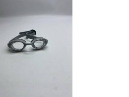 Swimming glasses