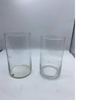 Set of 2 transparent vases
