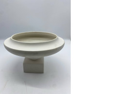 White plate for fruits