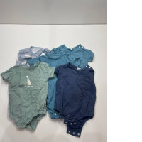 Set of baby's cloth