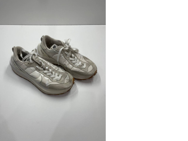 USED nike white shoes USED nike white shoes