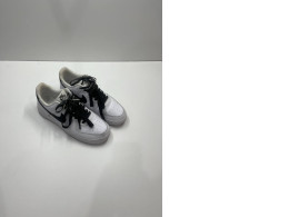 USED White Nike air force shoes