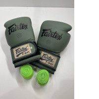Green FAIRTEX gloves complete with handwraps