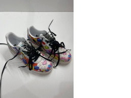 SECONDHAND multicolored Nike shoes SECONDHAND multicolored Nike shoes