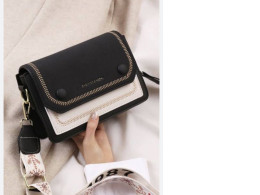 Shoulder bag, white and black