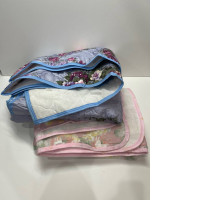 Set of 2 tablecloth with flowers print Set of 2 tablecloth with flowers print