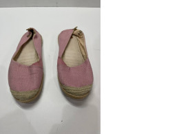 USED pink ballet shoes