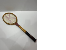 Badminton racket