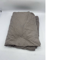 5-foot grey bed sheet 5-foot grey bed sheet