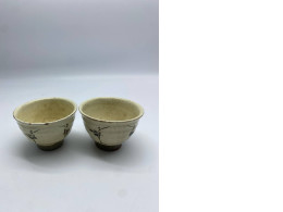 Set of 2 beige Chineese tea cup