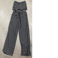 Women's tube top and white pants with black stripes 