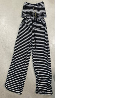 Women's tube top and white pants with black stripes 