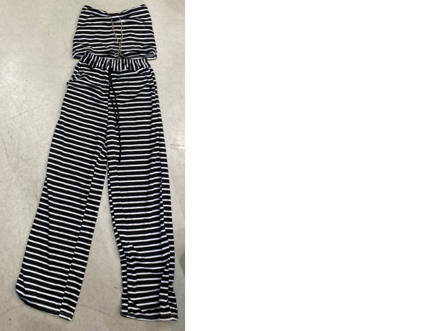 Women's tube top and white pants with black stripes Women's tube top and white pants with black stripes